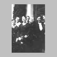 011-0035  In Pogrimmen 1935-Die Schwestern von Alt-Stutterheim mit ihren Gaesten..jpg
